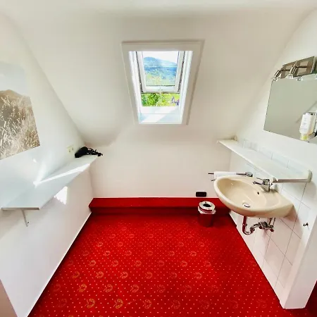 Am Weinberg Pensión 3*